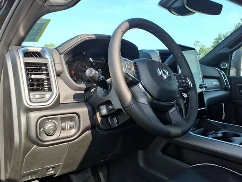New 2026 RAM 2500 Laramie AWD/4WD image 14