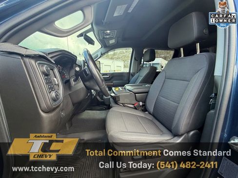 Certified 2022 Chevrolet Silverado 2500 LT w/ Convenience Package image 10