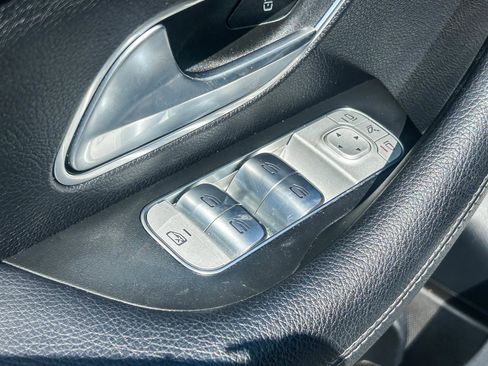 Used 2022 Mercedes-Benz GLE 350 w/ Premium Package image 25