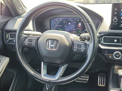 Used 2025 Honda Civic Sport image 19