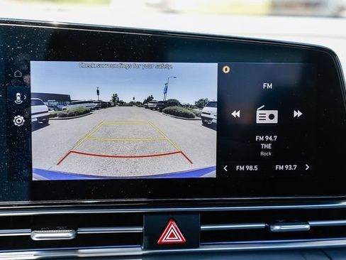 Certified 2025 Hyundai Elantra SEL FWD image 28