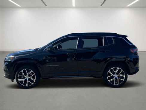 Used 2024 Jeep Compass Limited w/ Elite Group image 3