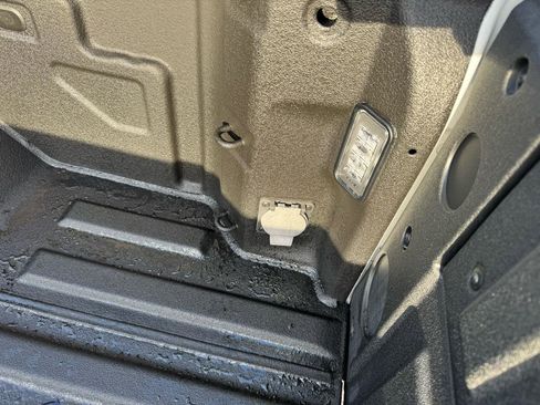 Used 2022 GMC Sierra 2500 Denali image 34