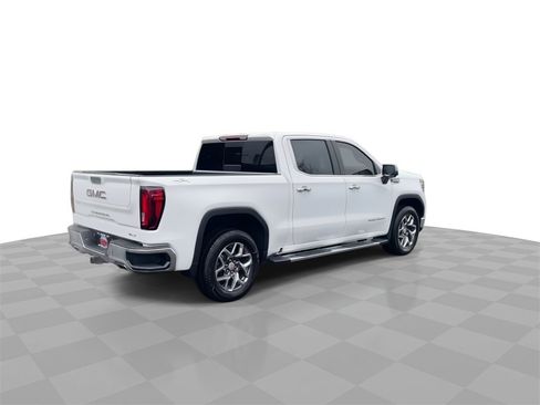 New 2026 GMC Sierra 1500 SLT image 8