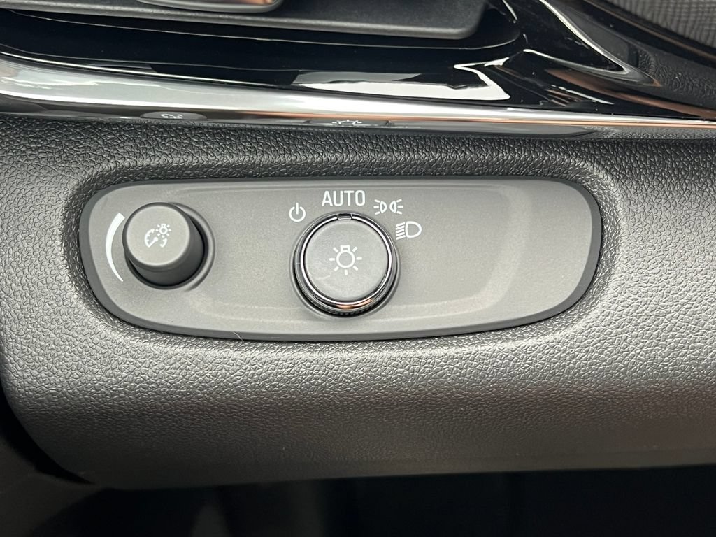 New 2026 Buick Envista Sport Touring w/ Convenience I Package FWD image 15