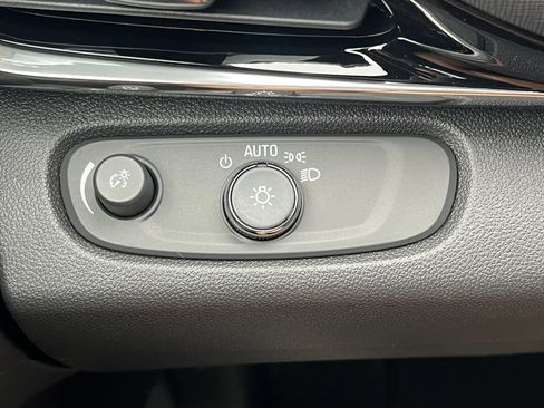 New 2026 Buick Envista Sport Touring w/ Convenience I Package FWD image 15