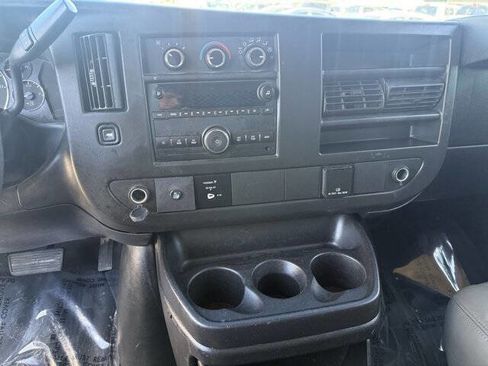Used 2017 Chevrolet Express 2500 2500 3dr Cargo Van image 9