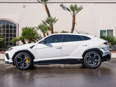 Used 2024 Lamborghini Urus S image 35