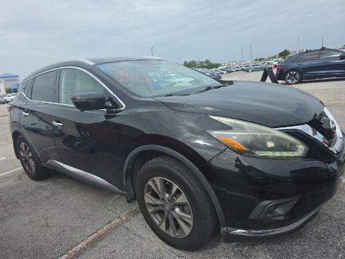 Used 2018 Nissan Murano SL w/ Moonroof Package FWD image 3