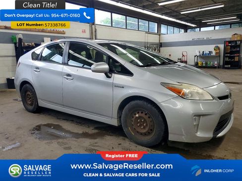 Used 2013 Toyota Prius Two FWD image 5