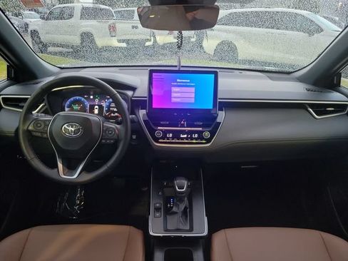 Used 2026 Toyota Corolla Cross XLE w/ Convenience Package FWD image 9