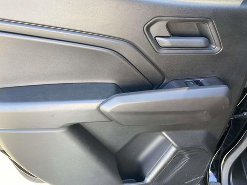 Used 2025 Chevrolet Colorado W/T w/ Advanced Trailering Package RWD image 13