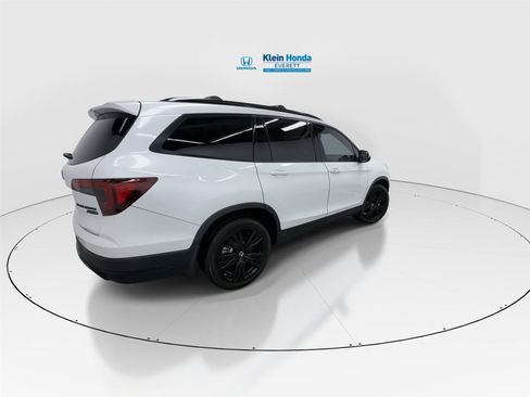 Used 2021 Honda Pilot Black Edition image 2