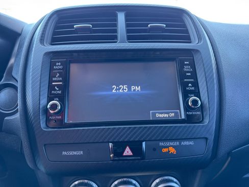 Used 2020 Mitsubishi Outlander Sport ES image 29