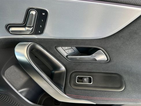 Used 2023 Mercedes-Benz CLA 250 image 20