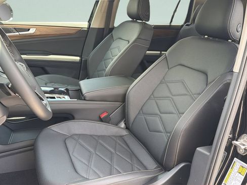 New 2026 Volkswagen Atlas SE FWD image 27