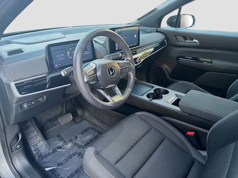 Certified 2024 Honda Prologue EX image 9