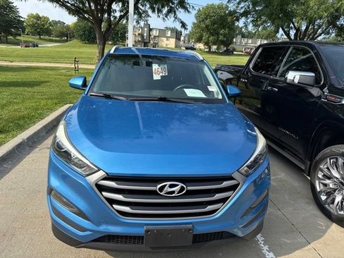 Used 2017 Hyundai Tucson SE w/ SE Popular Package 02 FWD image 9