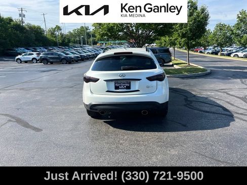 Used 2017 INFINITI QX70 AWD image 6