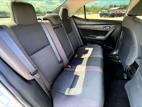 Used 2019 Toyota Corolla LE image 19