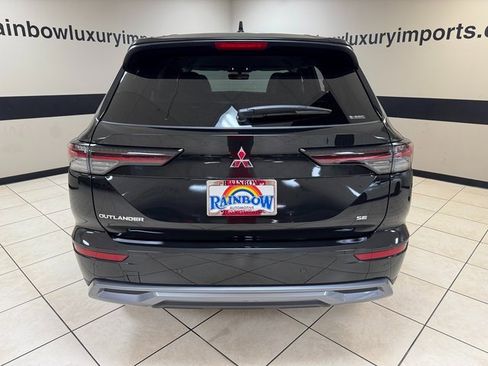 New 2026 Mitsubishi Outlander SE image 5