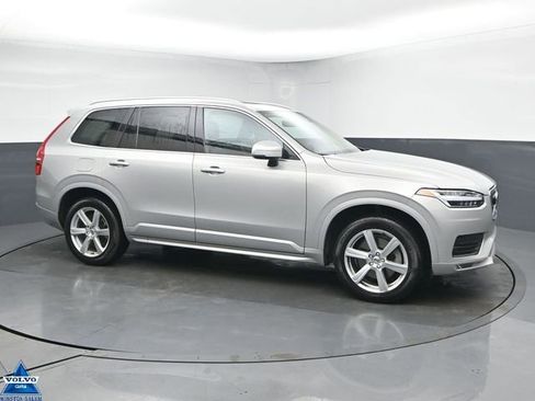 Used 2023 Volvo XC90 B5 Core image 1