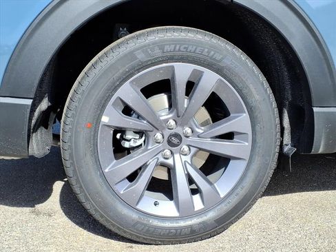 New 2026 Ford Explorer Active image 8