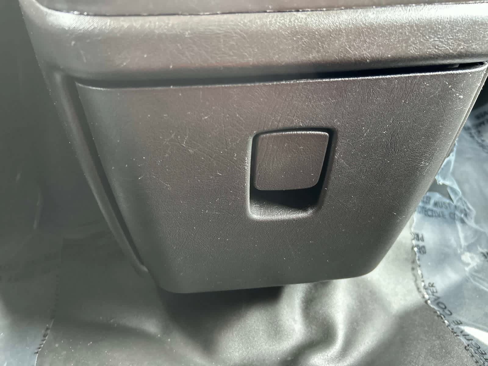 Used 2024 GMC Savana 2500 w/ Driver Convenience Package RWD image 29