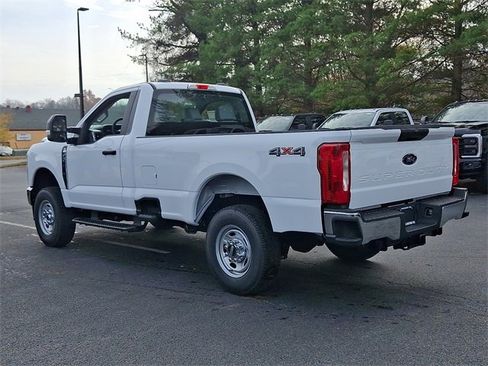 New 2026 Ford F250 XL w/ XL Chrome Package image 4