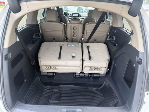 Used 2023 Honda Odyssey Touring image 2