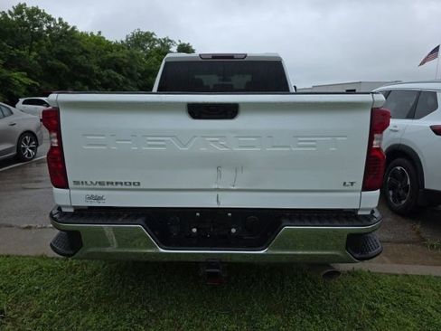 Used 2021 Chevrolet Silverado 2500 LT w/ Convenience Package AWD/4WD image 4