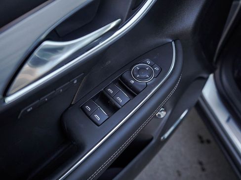 New 2025 Buick Envision Avenir image 19