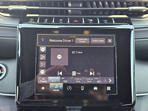 New 2026 Jeep Grand Cherokee Laredo RWD image 12
