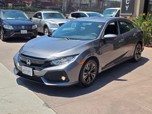 Used 2018 Honda Civic EX image 5