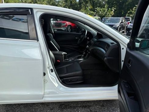Used 2018 Acura ILX FWD image 29
