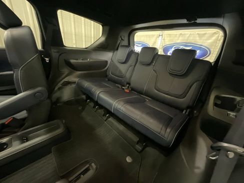 Used 2026 INFINITI QX80 4WD image 12