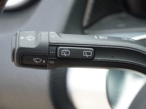 Used 2023 Mercedes-Benz GLB 35 AMG GLB 35 AMG w/ Parking Assistance Package image 31