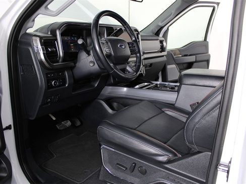Used 2024 Ford F250 Lariat image 22