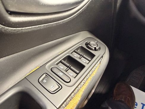 Used 2015 Jeep Renegade Limited w/ Safety & Security Group I FWD image 26