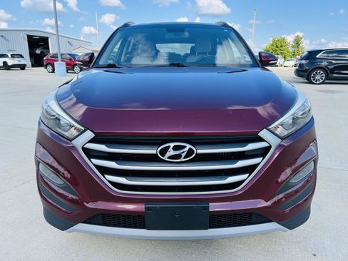 Used 2018 Hyundai Tucson Value w/ Cargo Package AWD/4WD image 32