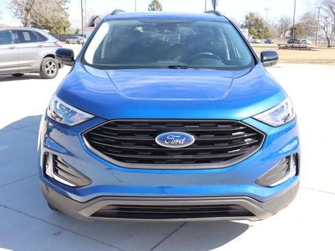 Used 2024 Ford Edge SEL w/ Sport Appearance Package image 2
