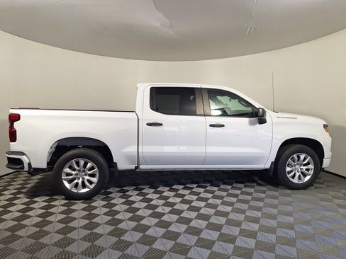 Used 2023 Chevrolet Silverado 1500 Custom RWD image 4
