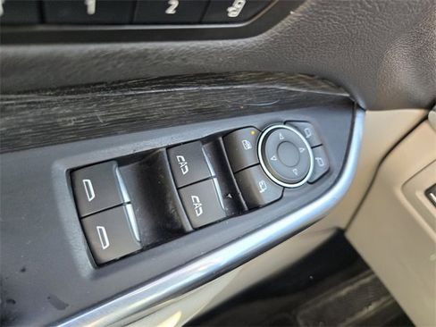 Used 2020 Cadillac XT4 Premium Luxury w/ Driver Awareness Package image 31