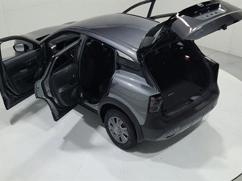 Used 2025 Nissan Kicks S image 17