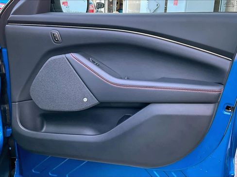 Used 2025 Ford Mustang Mach-E Premium w/ Sport Appearance Package image 22