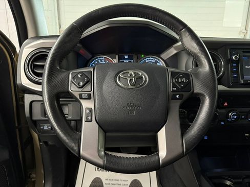 Used 2017 Toyota Tacoma SR5 w/ Tow Package AWD/4WD image 24