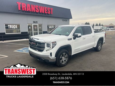Used 2025 GMC Sierra 1500 SLT image 1