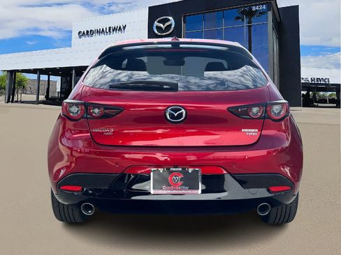 New 2026 MAZDA MAZDA3 Hatchback w/Premium Plus Pkg image 5