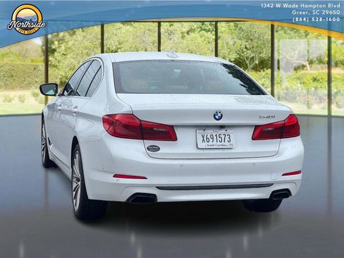 Used 2020 BMW 540i w/ Premium Package RWD image 2