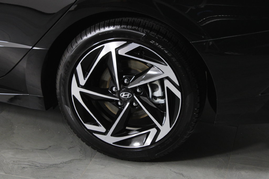 Certified 2026 Hyundai Sonata SEL FWD image 15